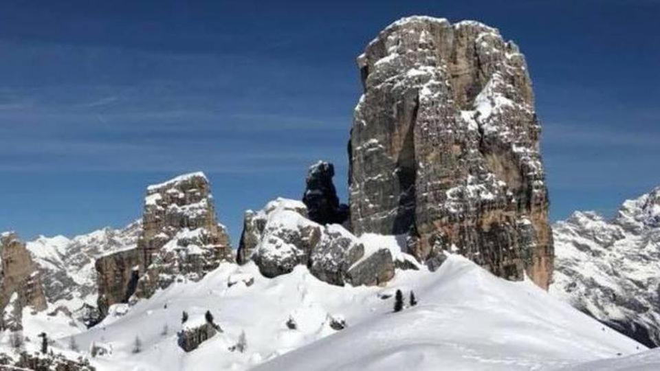 Hôtel Garni La Rondine à Selva di Cadore Extérieur photo