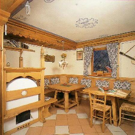 Hôtel Garni La Rondine à Selva di Cadore Extérieur photo