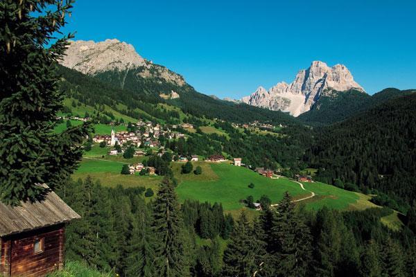 Hôtel Garni La Rondine à Selva di Cadore Extérieur photo