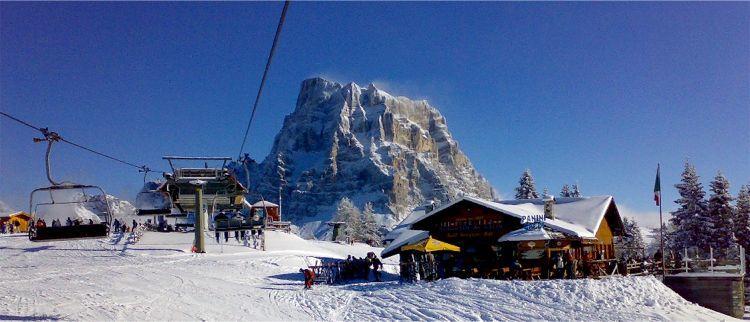 Hôtel Garni La Rondine à Selva di Cadore Extérieur photo