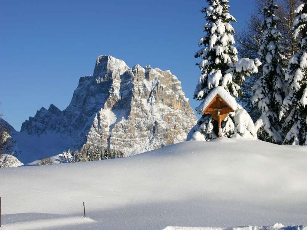 Hôtel Garni La Rondine à Selva di Cadore Extérieur photo